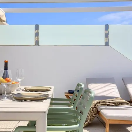アパート Penthouse In El